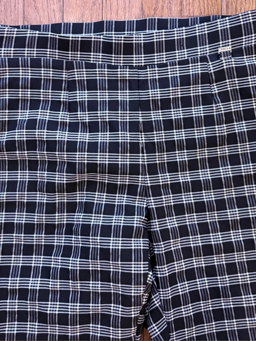 DKYN size Medium Plad pull-on black & black trousers & career stretch pants OBO